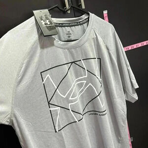 Under Armour Loose fit,round neck,athletic,casual,logo graphic Tee